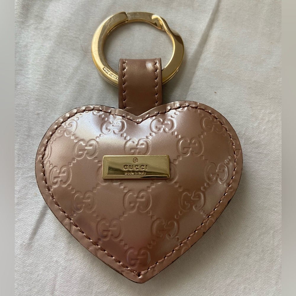 BNWOT- ROSE GOLD GUCCI KEYCHAIN